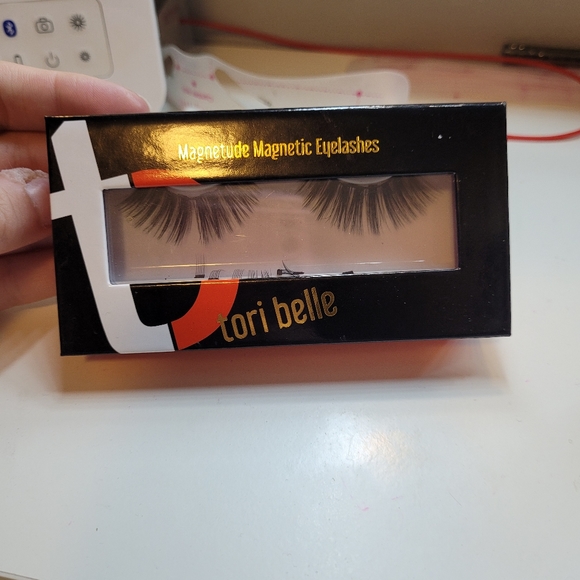 Tori Belle Lashes x 3 - Picture 3 of 4